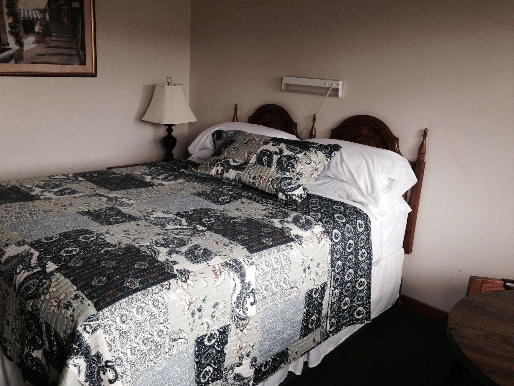 Fortress Inn Louisbourg Exterior foto