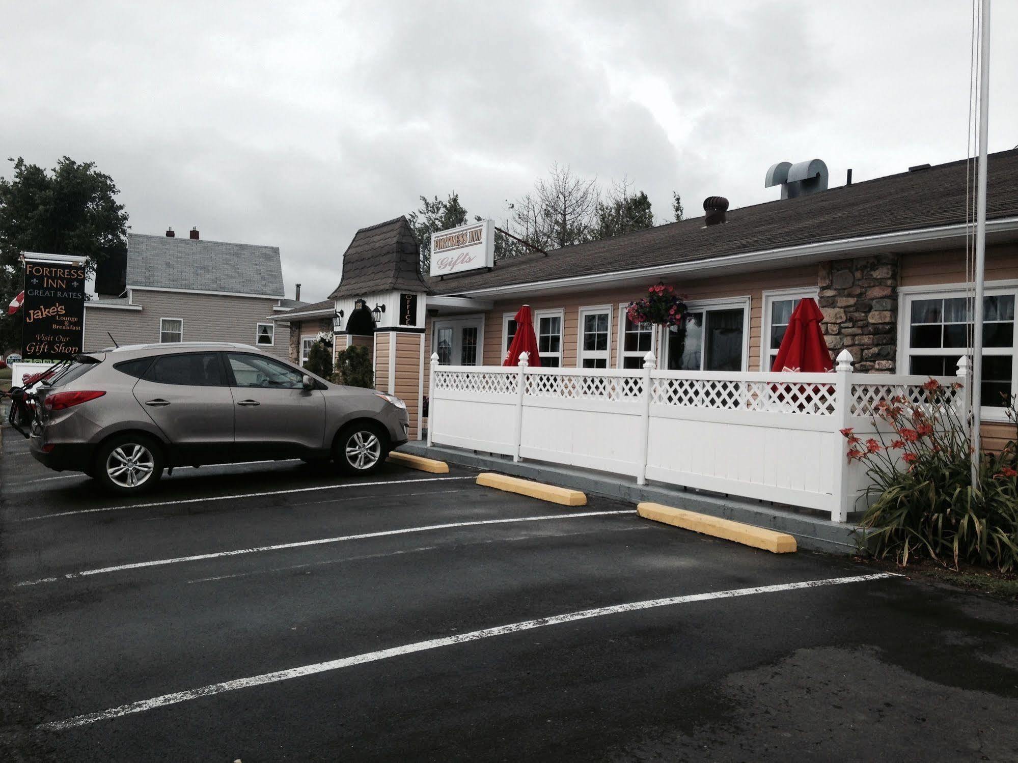 Fortress Inn Louisbourg Exterior foto